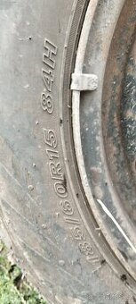 Prodám zimní Pneu 185/60 R15 na plechách