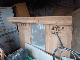 Starožitný nábytek