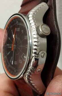 Prodám luxusní pánské hodinky DIESEL _ model DZ1311👍👍👍