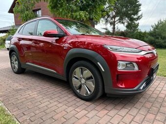 Prodávám Hyundai Kona 150kw 64 kWh Premium
