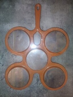 Starožitny litinový lívanečník