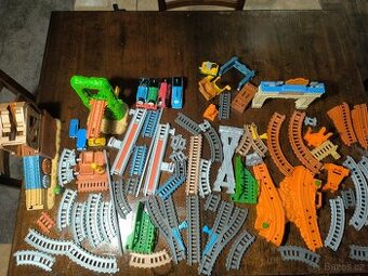 Mašinka Tomáš + dřevěné kolejiště