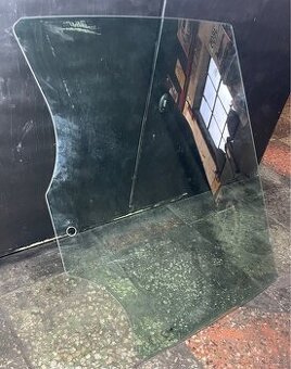 Levé zadní okno Škoda Fabia 3