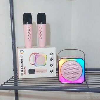 Barevný mini karaoke set - reproduktor + 2 mikrofony - nové