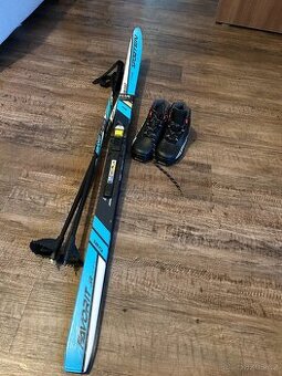 Prodám dětské běžky 120 cm a boty 30