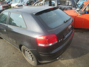 AUDI A3 benzin , 2005 rok obsah 1984 ,110 kw ,150 ps DÍLY