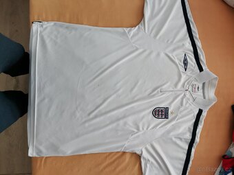 Dresy, vše originál