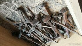 Ručně kované hřeby