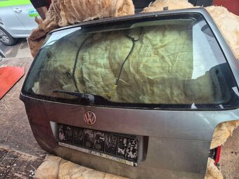 5. dveře kufr Passat B5.5