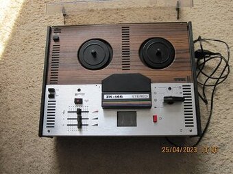 Kotoučový magnetofon UNITRA 147A