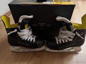 Bauer Supreme S25