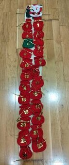 Adventní kalendář látkový