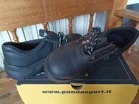 Pracovní obuv Panda pánská vel. 42, černá - 1