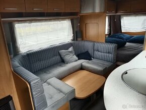 Hymer Living 560 EL, rodinný karavan, palandy, klima, mover