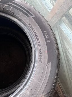 2ks letních pneu 235/60 R16 - Kumho - 1