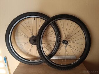 Kola Mach XC-TYPE 26, pneu Maxis 26x1,95, velmi pěkná