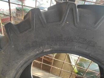 Guma 380/85R28 - 1