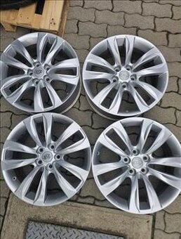 5x114,3 18 Hyundai Kia Mitsubishi dis ky lité