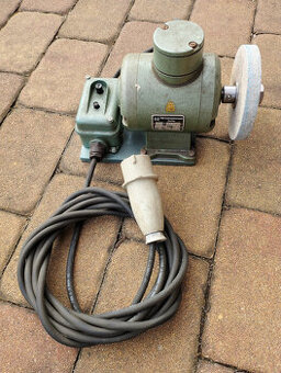 Elektromotor s bruskou