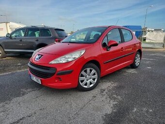 Peugeot 207
Trenndy,1.4i,54kw,rok 2008