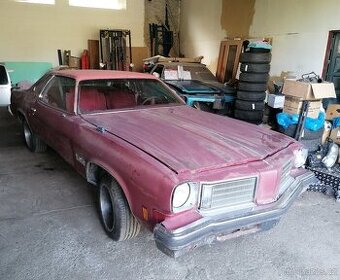 Prodám díly na Oldsmobile Cutlass Salon 1974