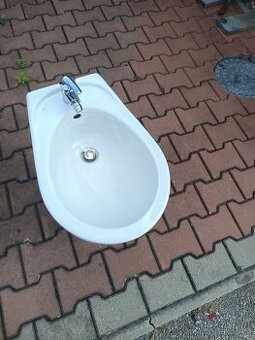 Bidet