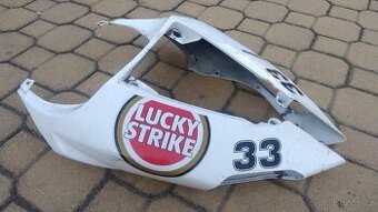 Aprilia RSV 1000R podsedlový plast