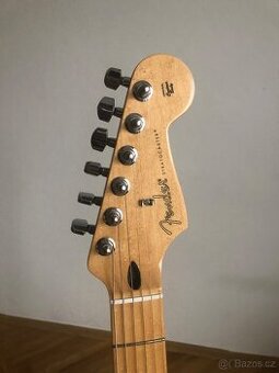 Elektrická kytara FENDER Player Stratocaster HSS MN SL