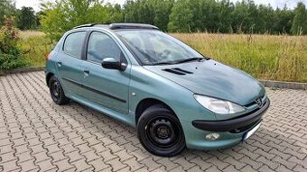 Peugeot 206 1.4i / NOVÁ STK 7/2027 TAŽNÉ ZAŘÍZENÍ