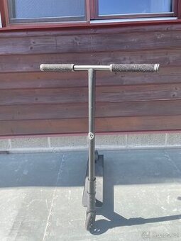 Freestyle koloběžka NATIVE Stem Lrg | BLACK