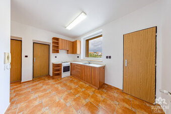 Pronájem bytu 1+1, 37 m², cihlový dům, Staré Město u Uherské