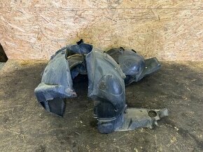 PŘEDNÍ PODBĚHOVÉ PLASTY MERCEDES W169 A-CLASS