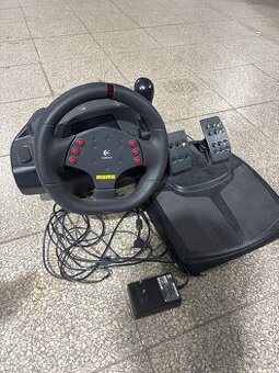 Logitech MOMO Racing