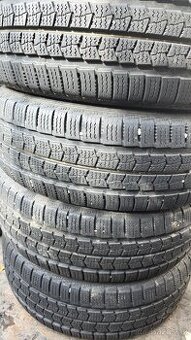 Sada zimních pneu Nexen WinGuard WT1 215/65 R16C
