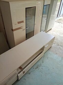 Obývací stěna moderní