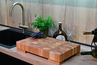 Masivní dřevěná krajeci deska/ prkénko. Woodblox.