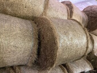 Seno luční balíkované