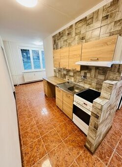 (206) Pronájem, byt 4+1, 76 m, Zahradní 5194, Chomutov - 1