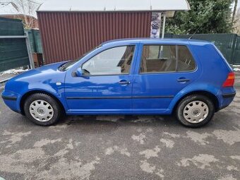 Vw GOLF 1.4 16V benzín