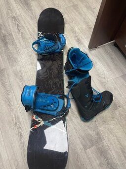 Snowboard Gravity 156 cm,boty velikost 43