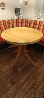 PRODÁM zánovní rozkládací kulatý kuchyňský stůl