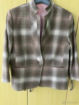 Dámské polovlněné sako.