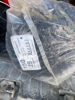 Pletivo barva antracit