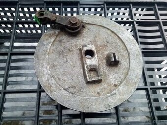 brzdový štít Jawa