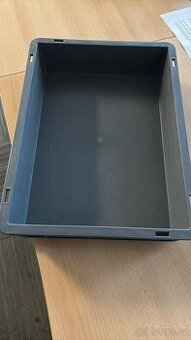 Plastové přepravky 400x300x75