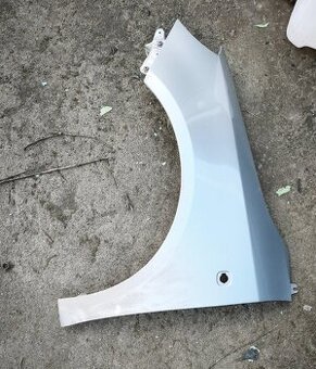 Přední blatníky Fabia II ve velice pěkném stavu