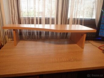 Rohový nástavec na psací stůl