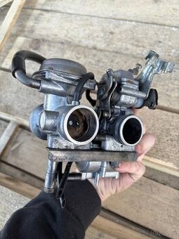 Yamaha XT 600 E karburátory