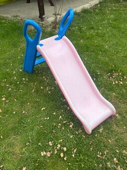 Plastová klouzačka