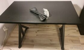 Psací stůl, výškově nastavitelný, Ikea 120 x 70 cm černý